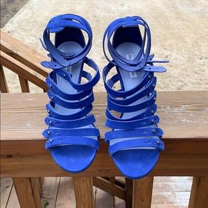 Pour la victoire cage sandals size 7.5